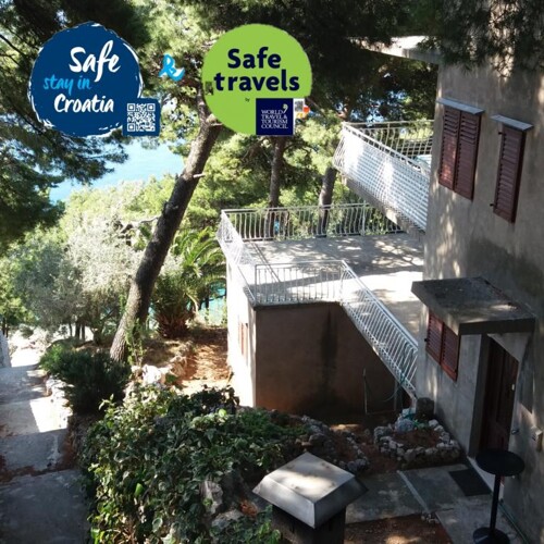 Thumbnail 4405156 - 3