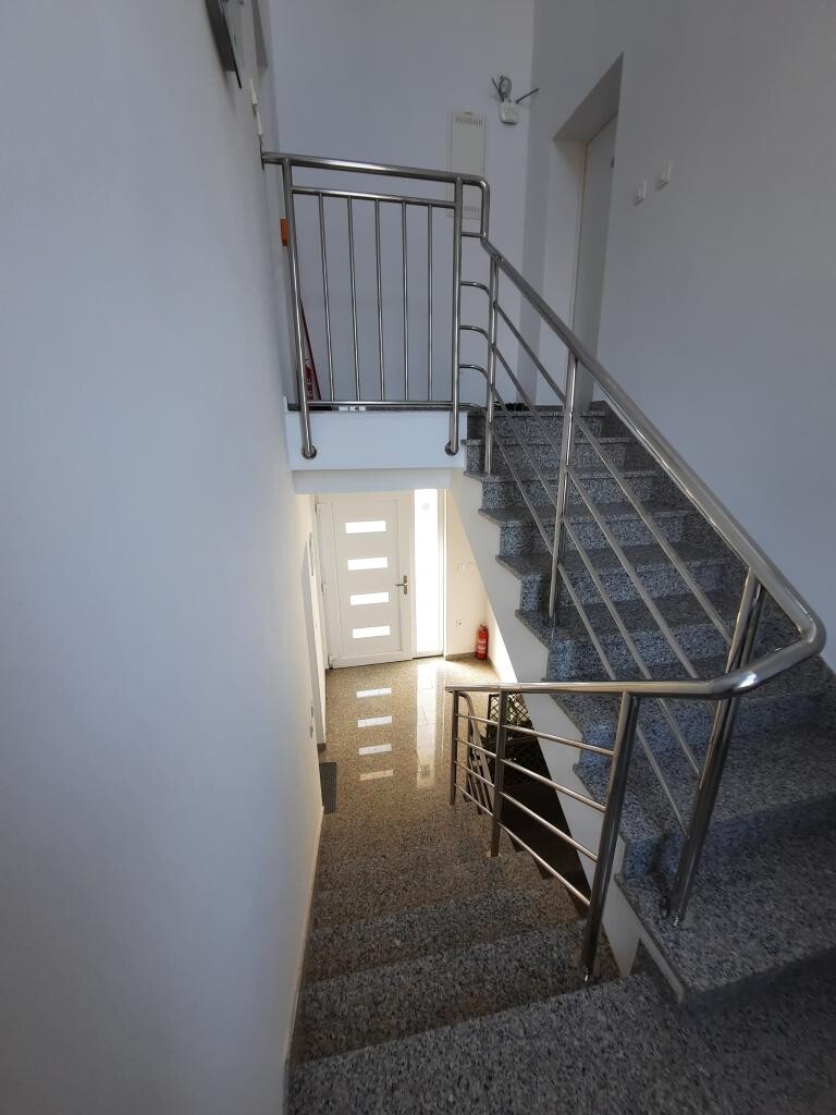 Image 4405213 - 27