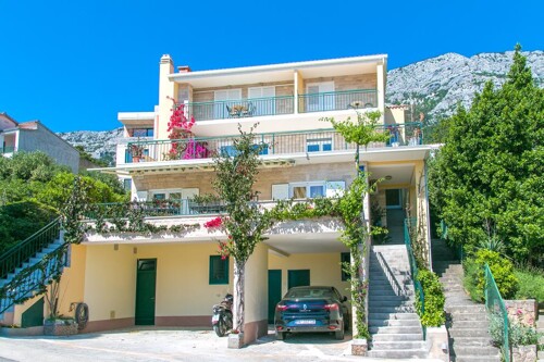 Thumbnail 4405262 - 1