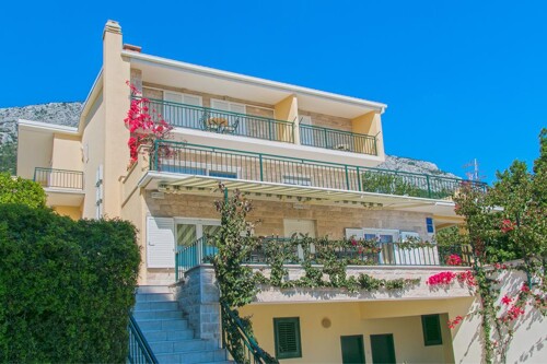 Thumbnail 4405262 - 2