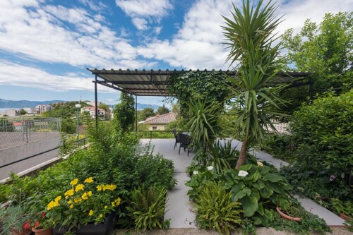 Thumbnail 4405435 - 4