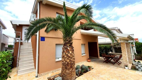 Thumbnail 4405690 - 7