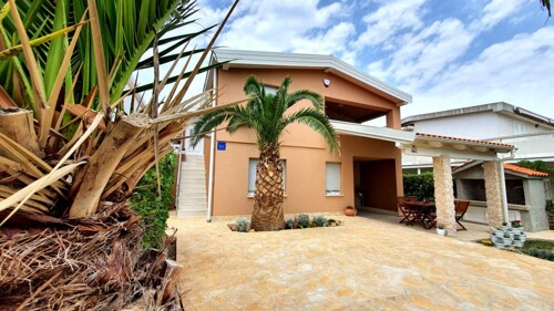 Thumbnail 4405690 - 2