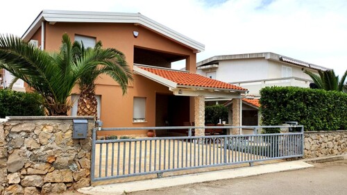 Thumbnail 4405690 - 1