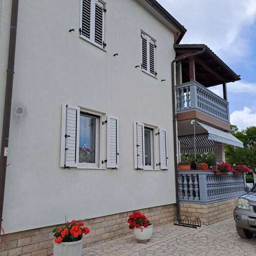 Thumbnail 4405849 - 4