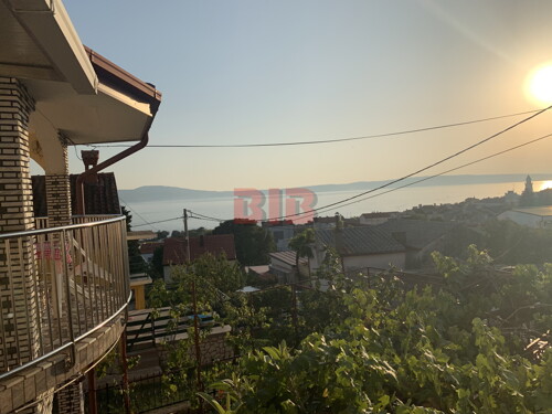 Thumbnail 4451107 - 2