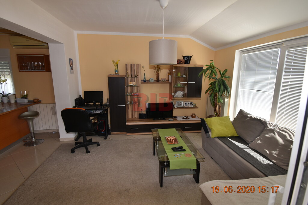 Image 4455574 - 16
