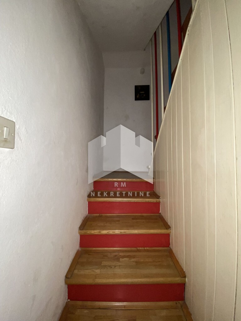 Image 4459918 - 5