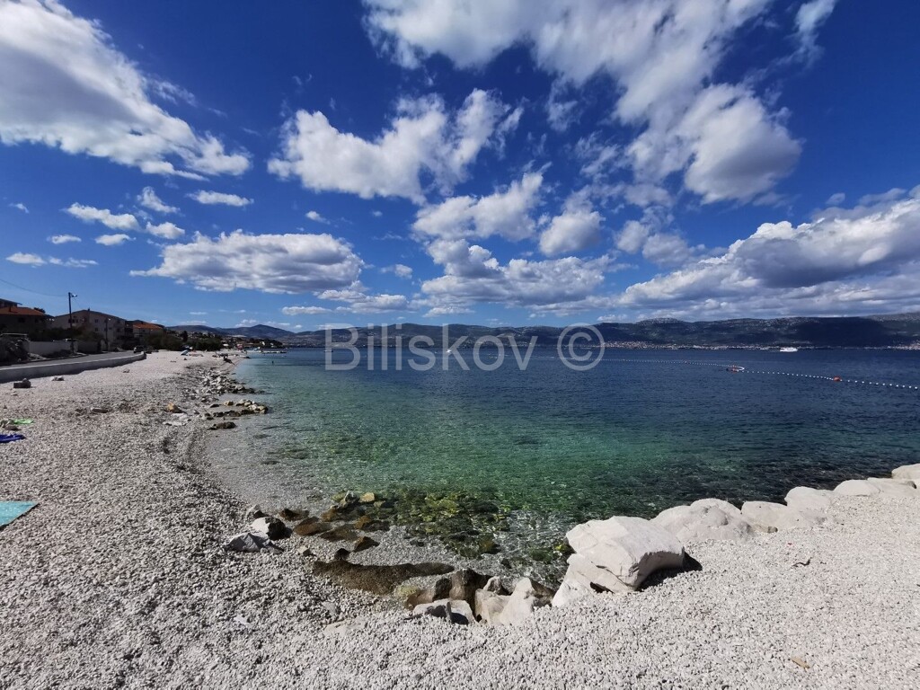 Image 4484660 - 6