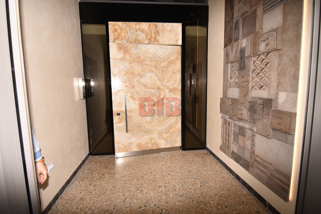 Image 4486442 - 9