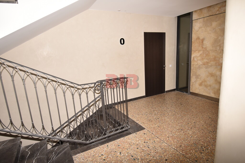 Image 4486442 - 7