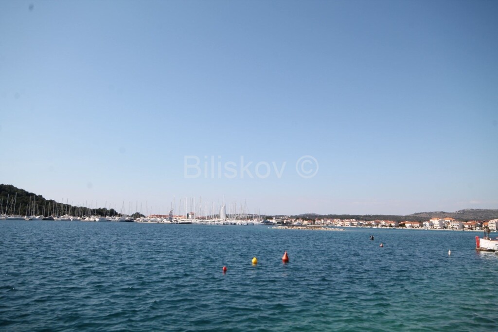 Image 4512143 - 14