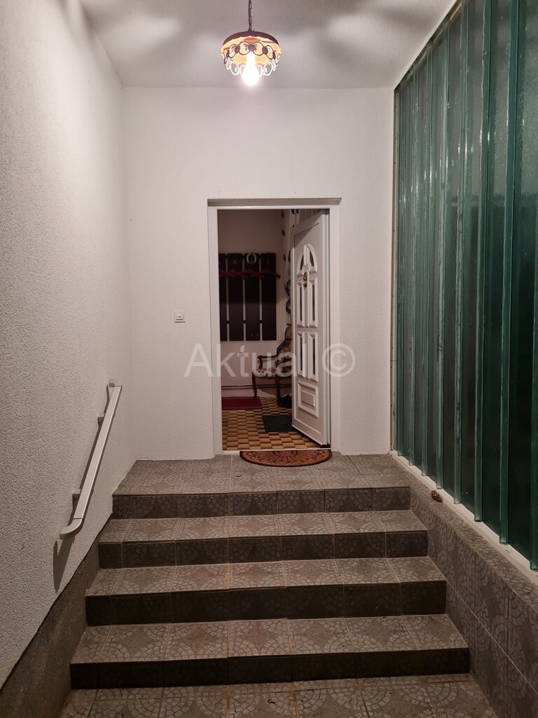 Image 4524208 - 12