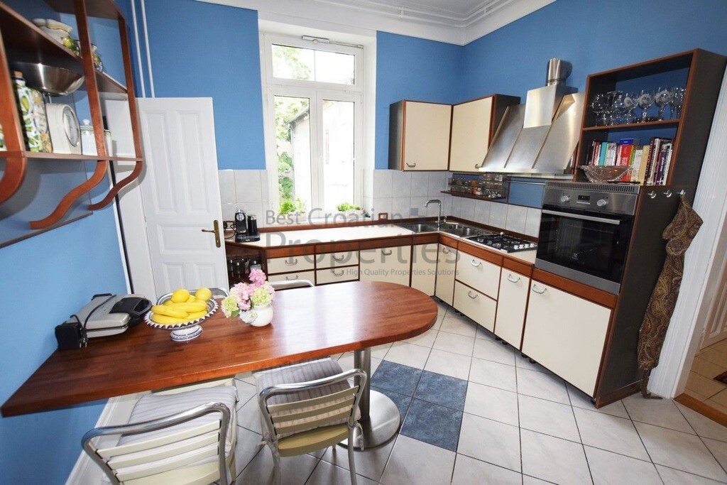 Image 4568297 - 6