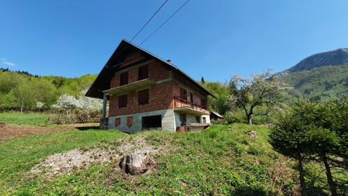 Gorski kotar, Kupska dolina, kuća sa gospodarskim objektom i