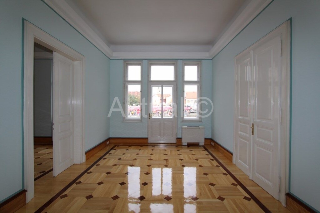 Image 4603562 - 12