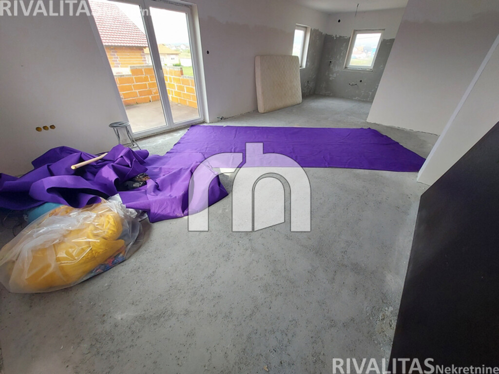 Image 4635211 - 10