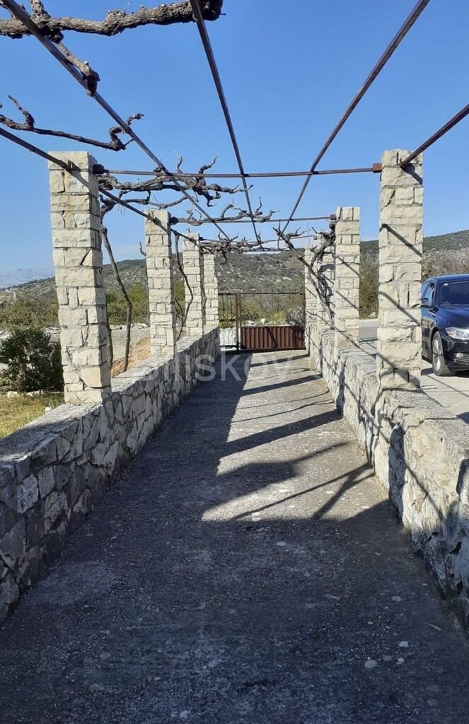Image 4647358 - 11