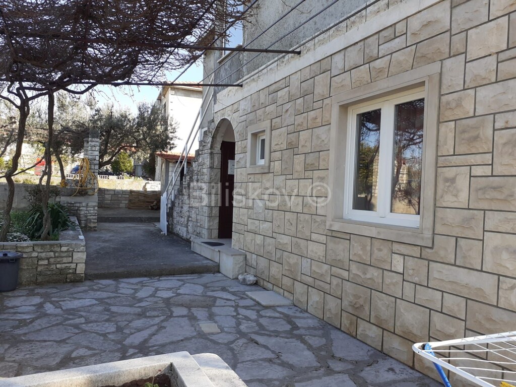 Image 4647358 - 13
