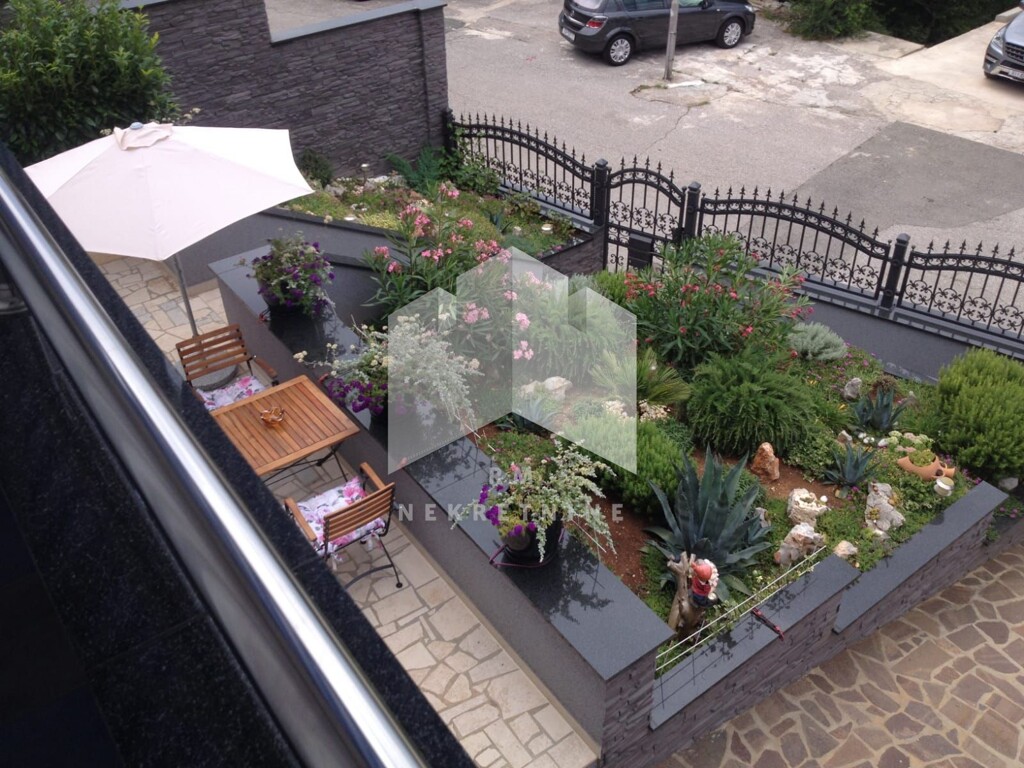 Image 4663784 - 5
