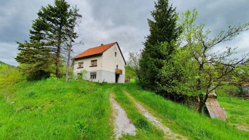 Gorski kotar, kuća sa okućnicom