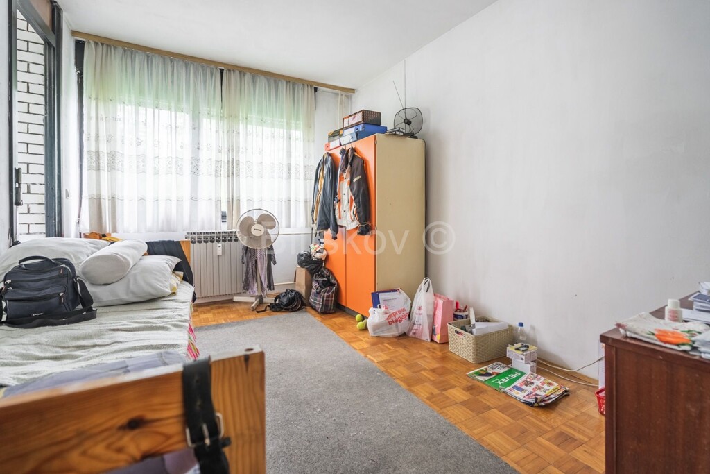 Image 4666904 - 6