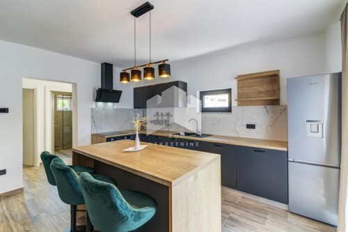 Novi Vinodolski, stan 102 m2