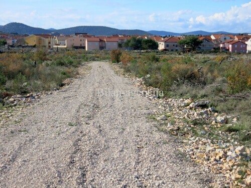 Vodice, građevinsko zemljište 11.000 m2