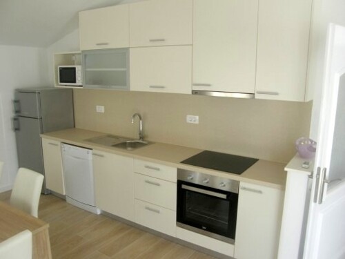 Vodice, obiteljska kuća, 236 m2