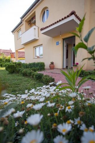 Thumbnail 4686761 - 3