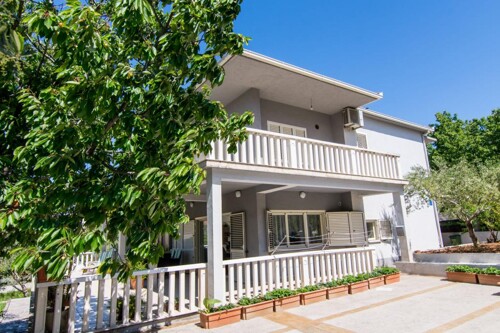 Thumbnail 4687301 - 2