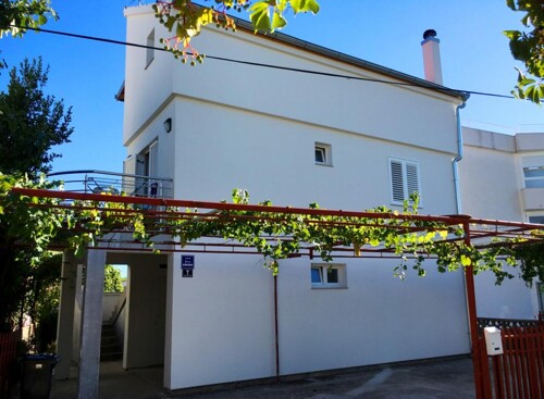 Thumbnail 4687363 - 1