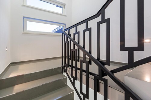 Thumbnail 4687373 - 5