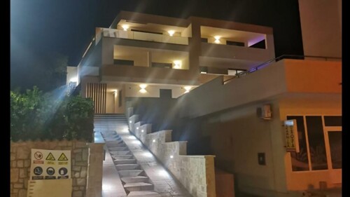 Thumbnail 4687395 - 4