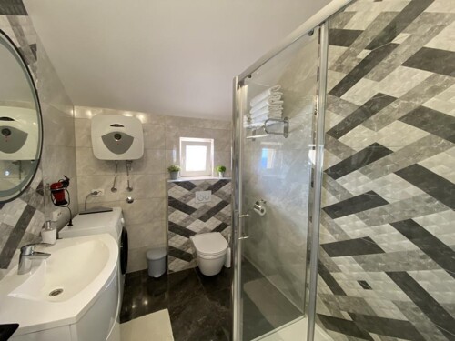 Thumbnail 4687541 - 32