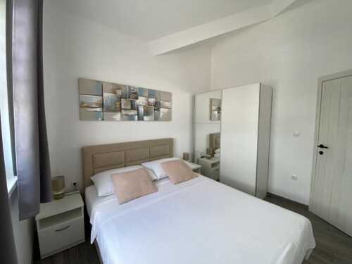 Thumbnail 4687541 - 29