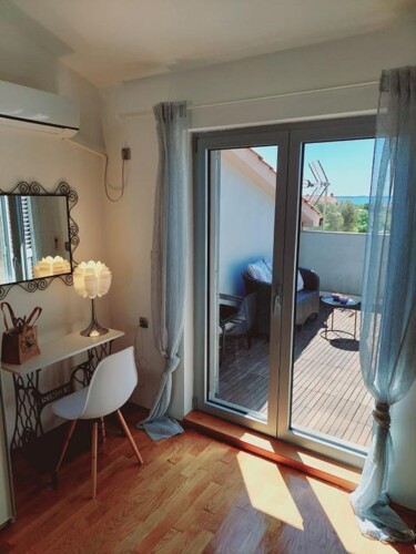 Thumbnail 4687651 - 18