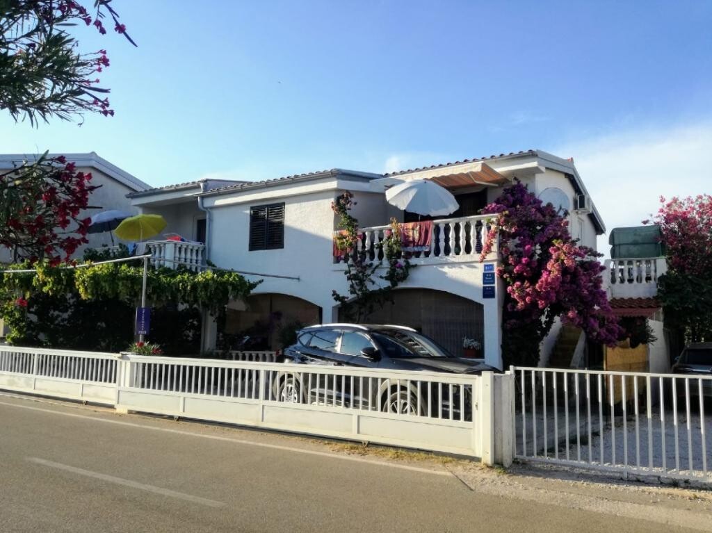 Image 4687711 - 3