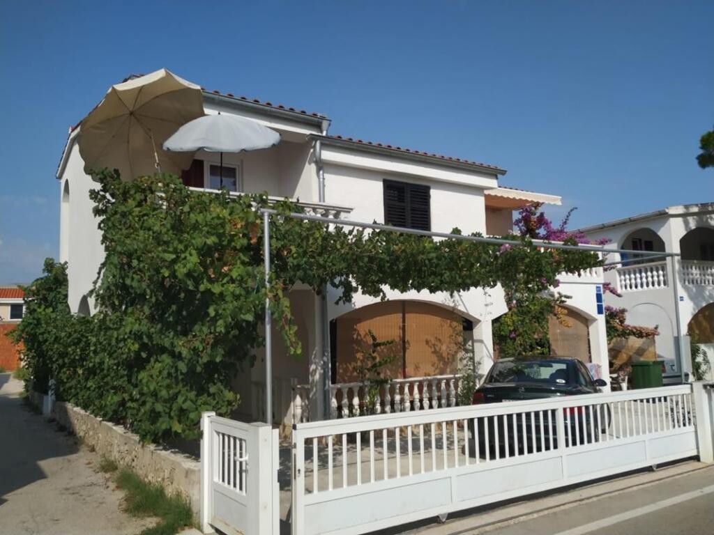 Image 4687711 - 1