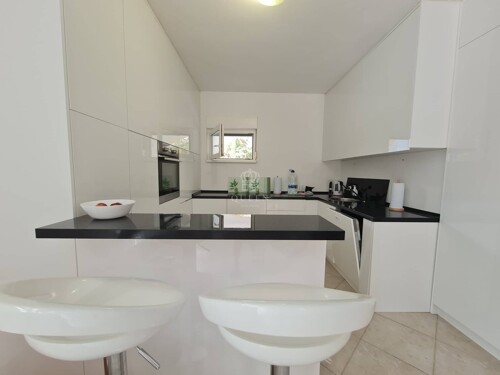 Apartmanska kuća VIR-80m od mora