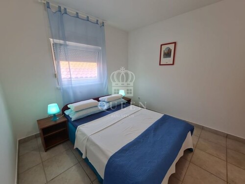 Apartmanska kuća VIR-80m od mora