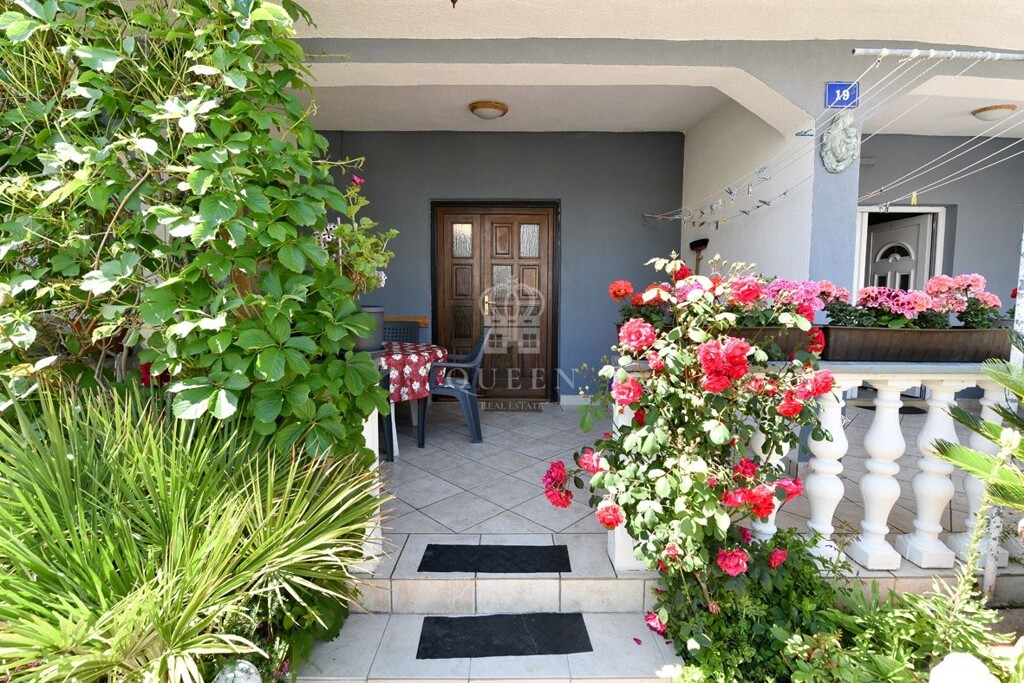 Image 4725421 - 9