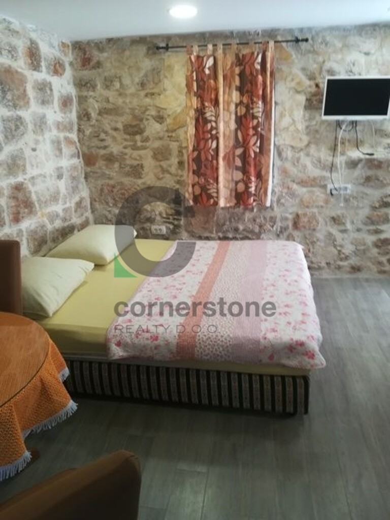 Image 4726646 - 10