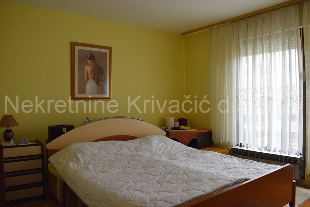 Image 4737453 - 12