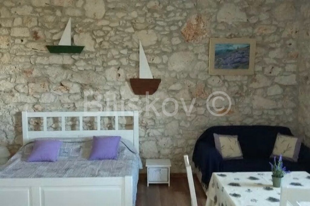 Image 4761826 - 9