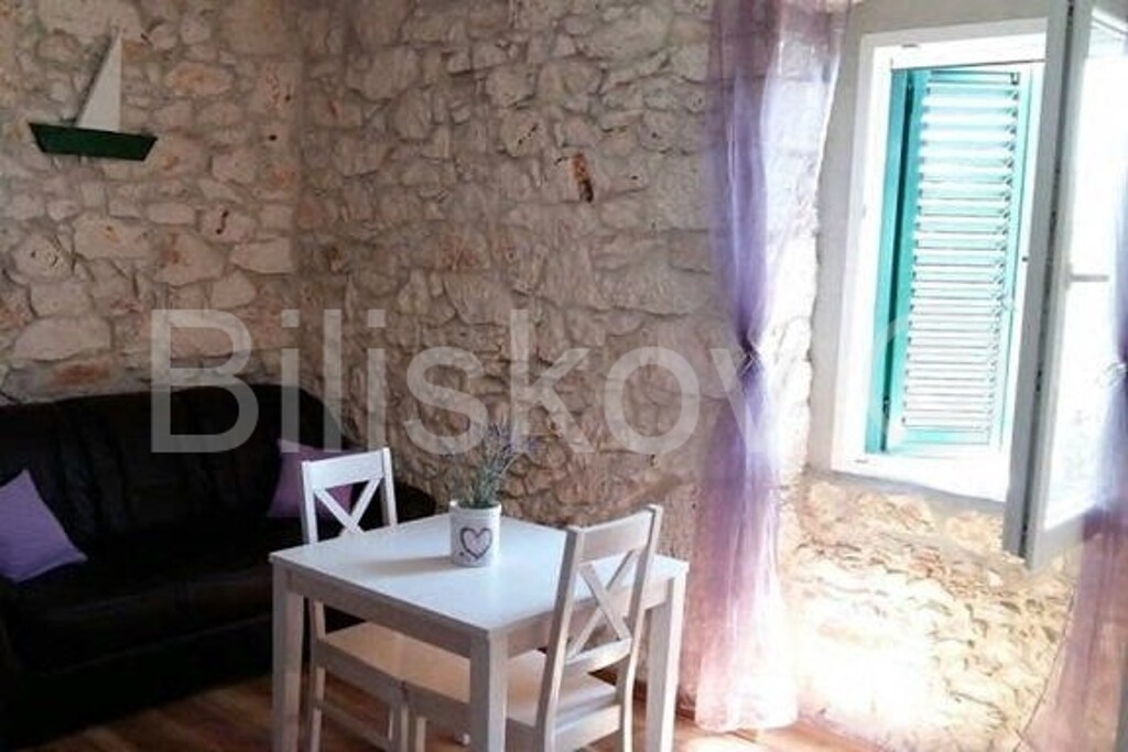 Image 4761826 - 10