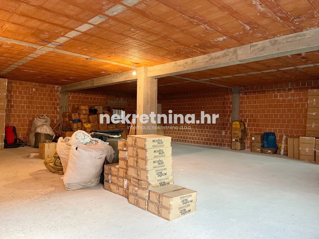 Image 4773033 - 11