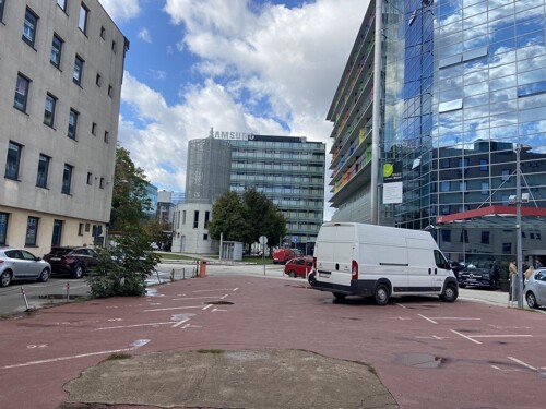 Zagreb, Radnička cesta, poslovna zgrada