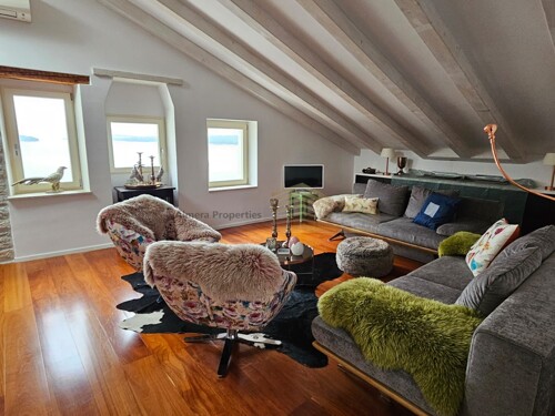 Thumbnail 4782844 - 13