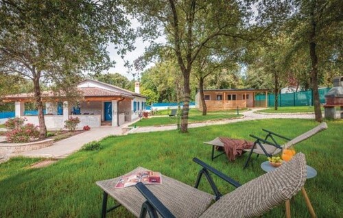 Thumbnail 4782845 - 3